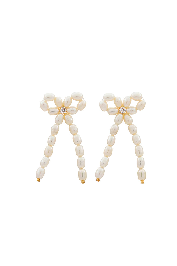 Shashi Bow Pearl Earings