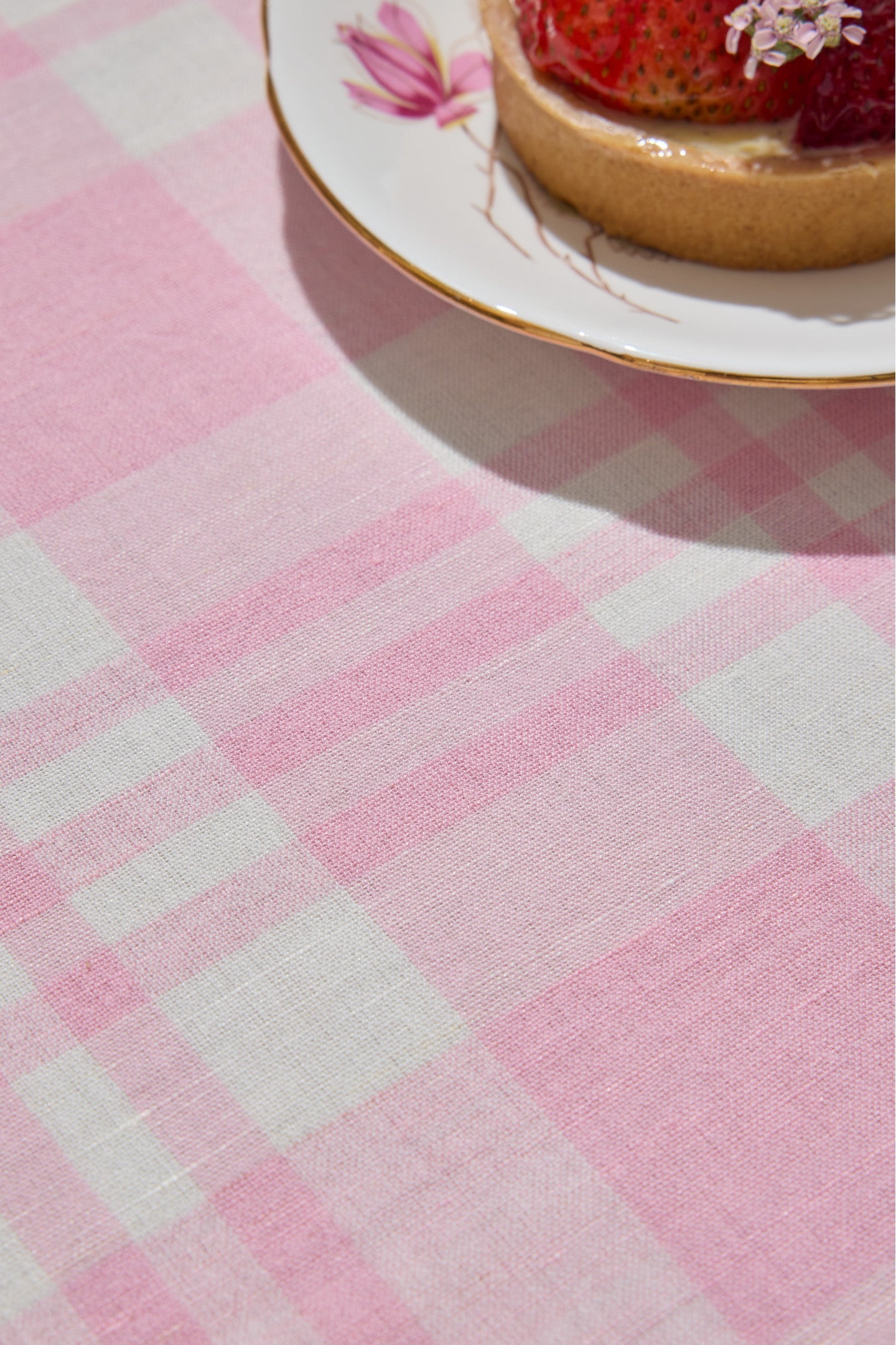 Pink Yarn Dye Table Cloth
