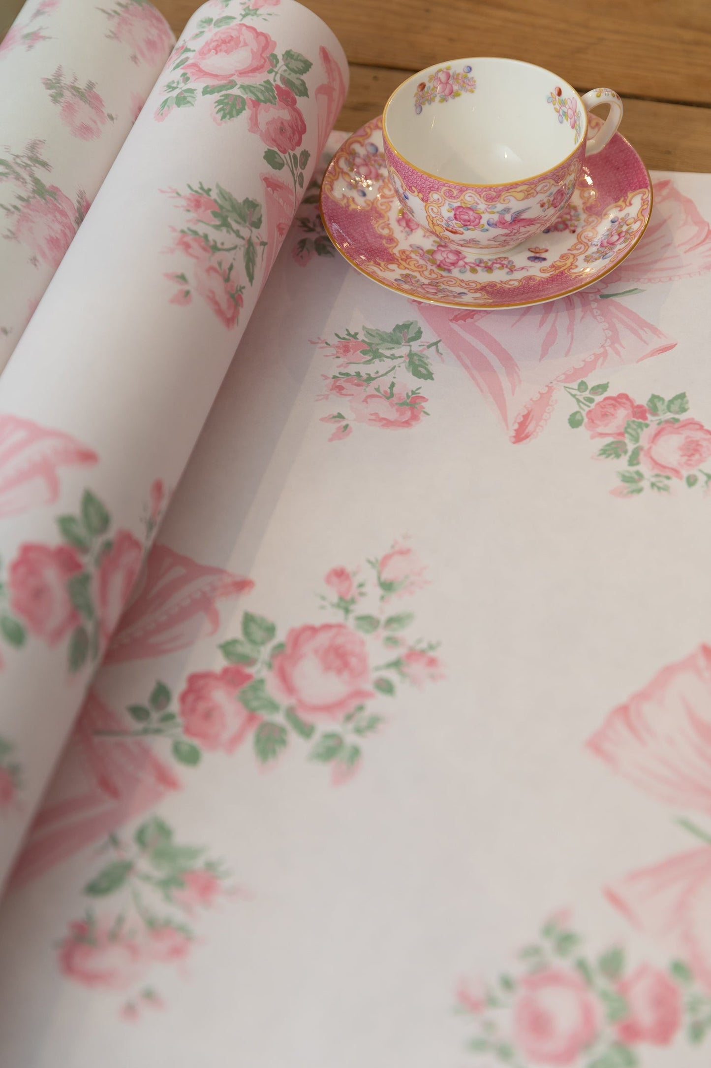 Rosa Beaux Pink Mint Standard Wallpaper