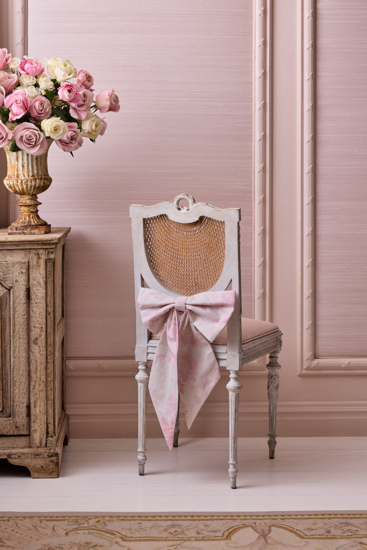 Chair Bow Back